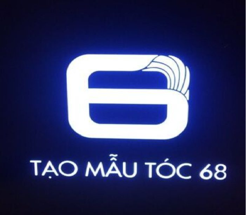 Bảng hiệu Alu màu đen cắt lọng ghép chữ  mica có LED sáng Bảng hiệu Alu màu đen cắt lọng ghép chữ  mica có LED sáng